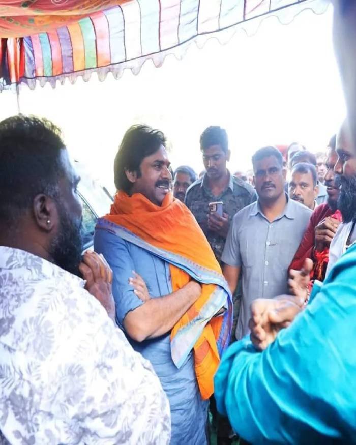 pawan kalyan_teluguvox 2